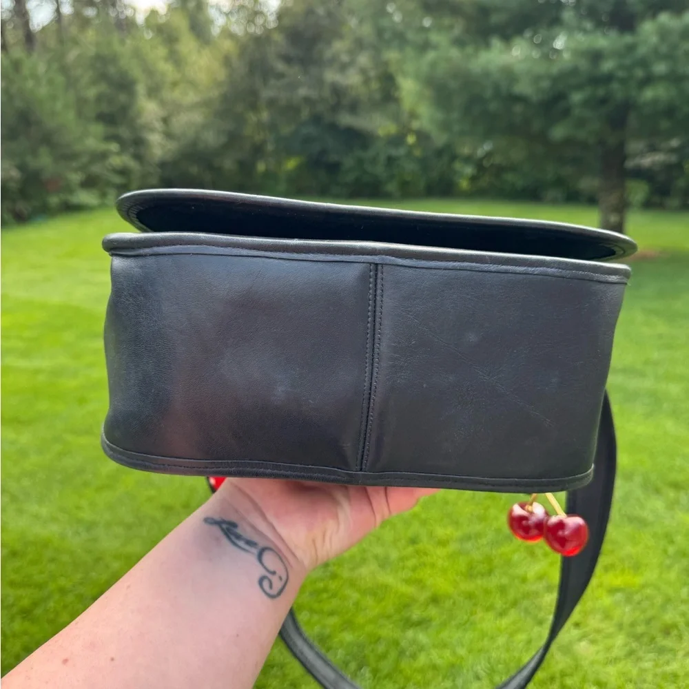 Vintage Coach Patricia Legacy - Navy - Picture 6 of 8